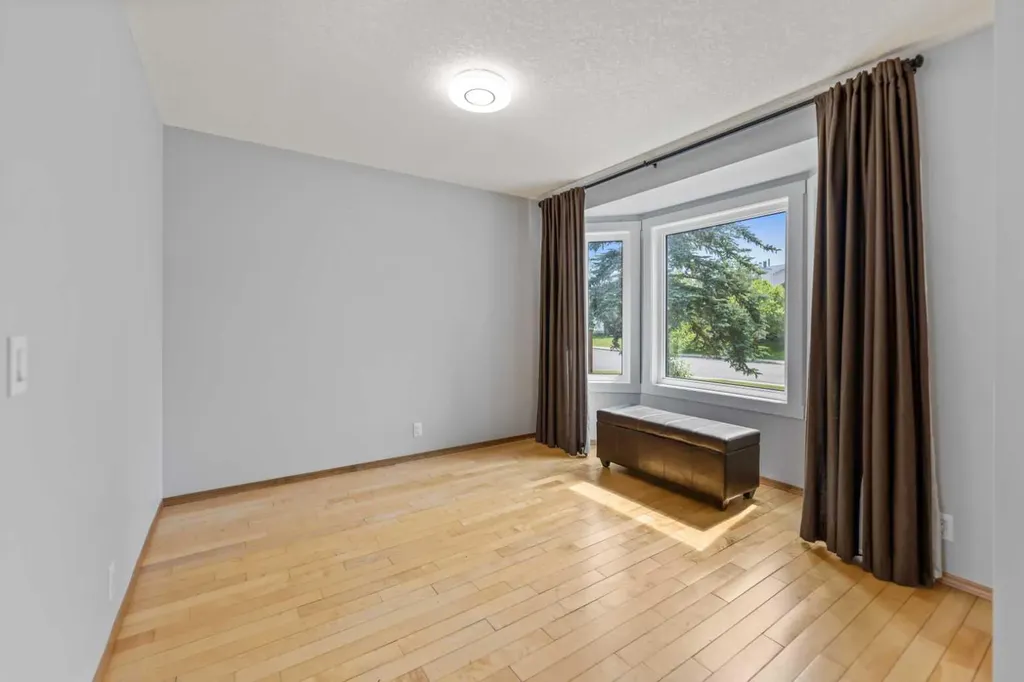 226 Sandstone Drive NW Calgary AB T3K 3B9