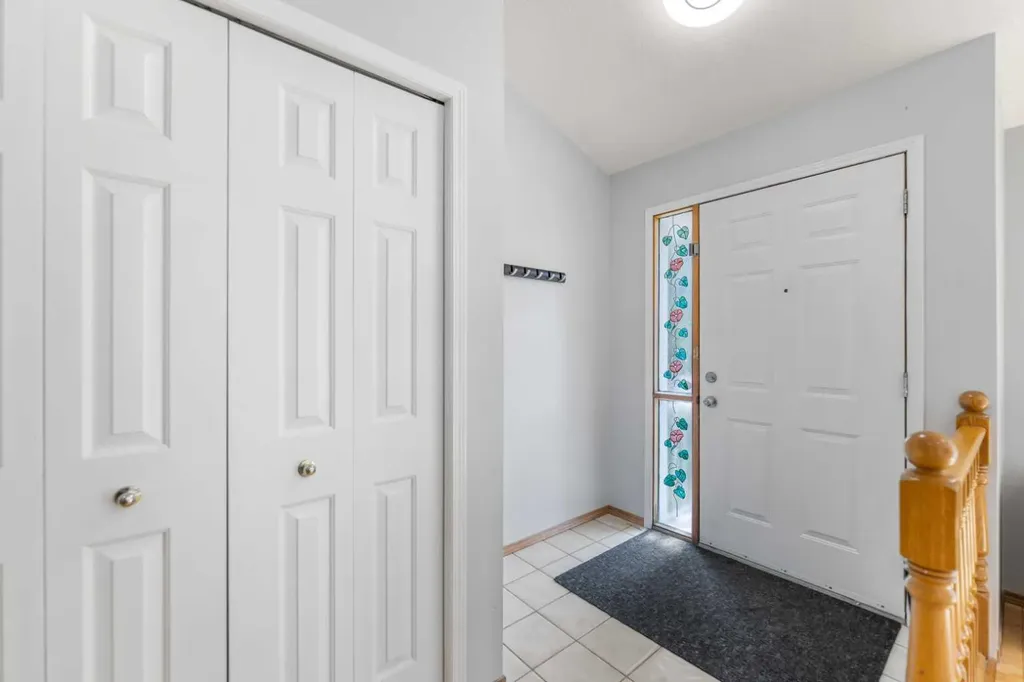 226 Sandstone Drive NW Calgary AB T3K 3B9