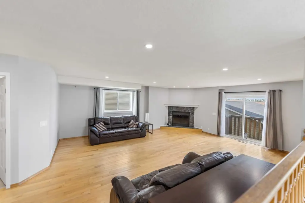 226 Sandstone Drive NW Calgary AB T3K 3B9