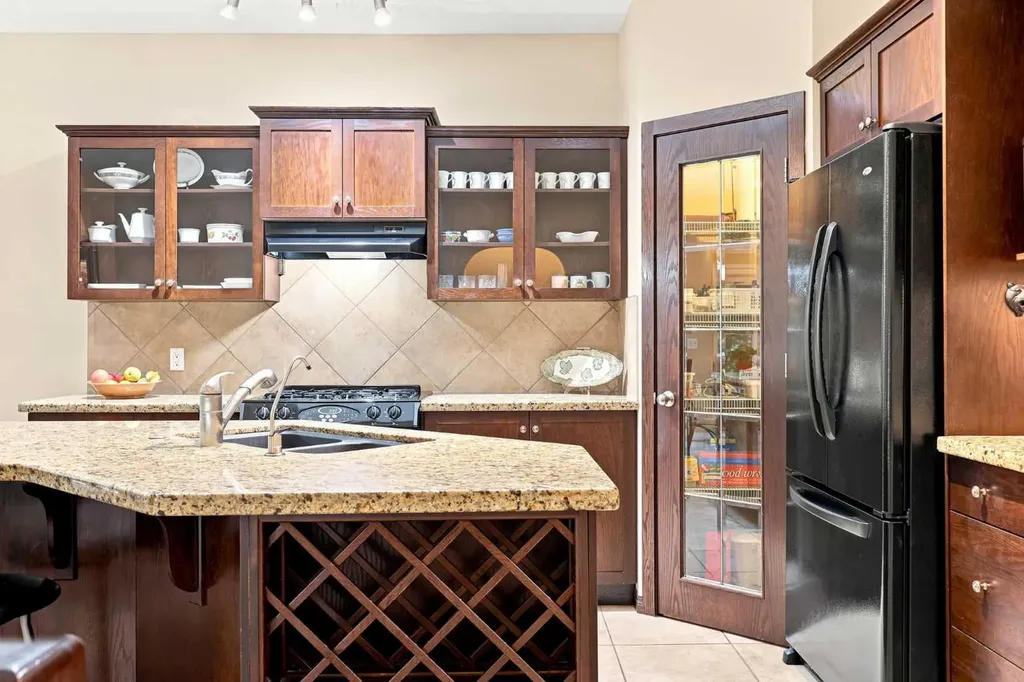 56 Wentworth Landing SW Calgary AB T3H5X1