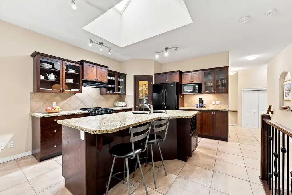 56 Wentworth Landing SW Calgary AB T3H5X1