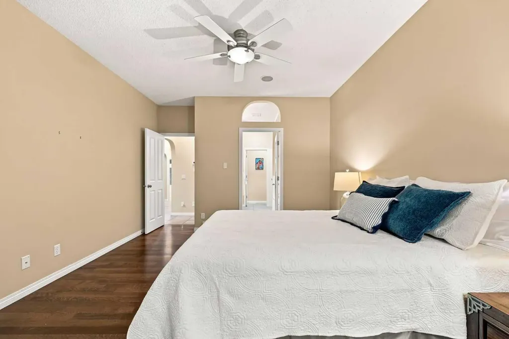 56 Wentworth Landing SW Calgary AB T3H5X1