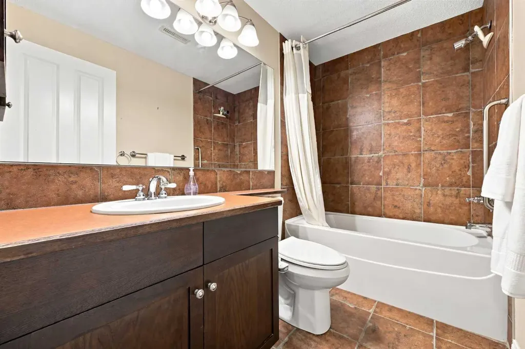 56 Wentworth Landing SW Calgary AB T3H5X1