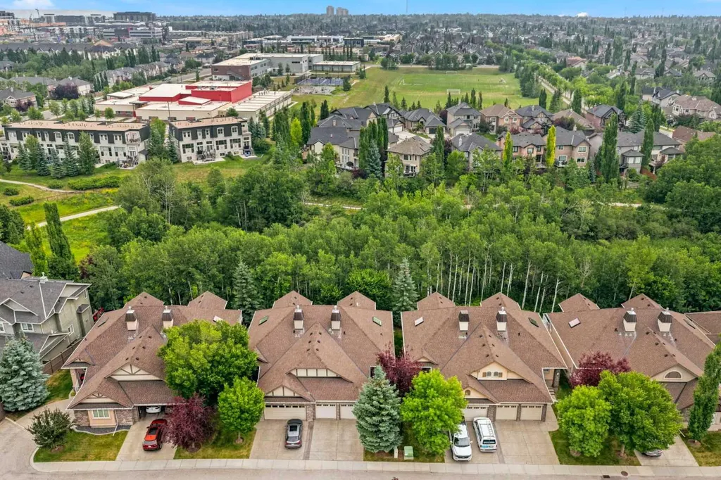 56 Wentworth Landing SW Calgary AB T3H5X1