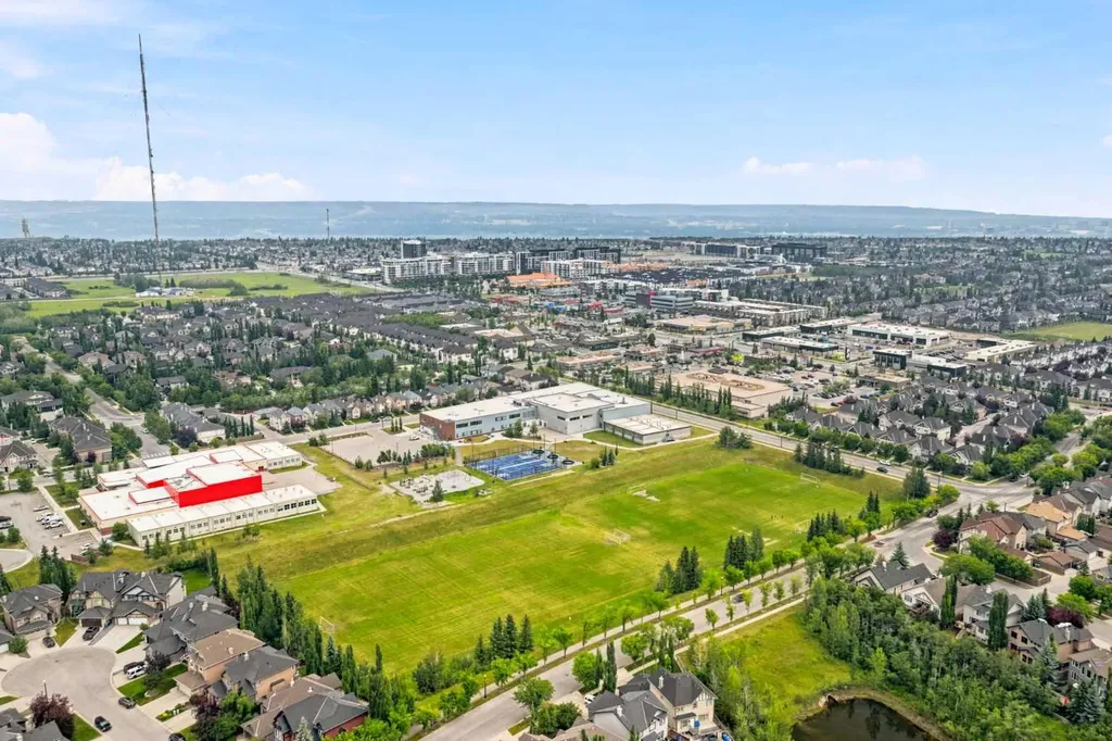 56 Wentworth Landing SW Calgary AB T3H5X1