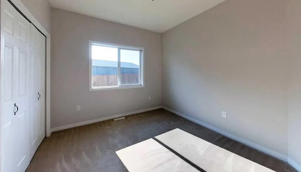 1622 41a Street Edson AB T7E 0A5