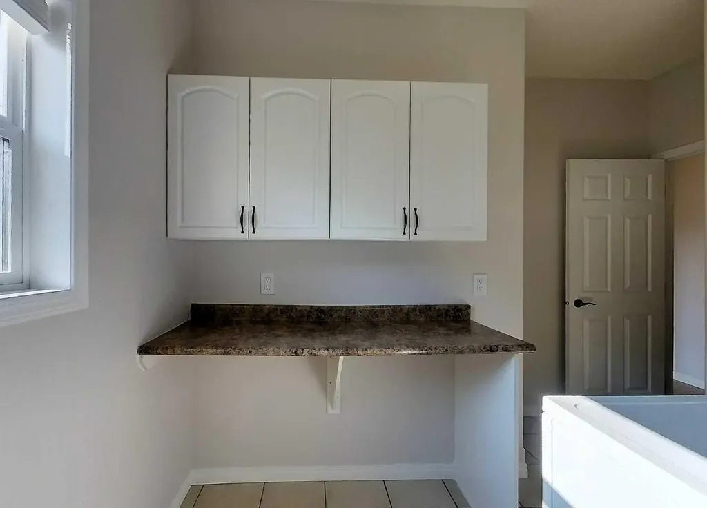 1622 41a Street Edson AB T7E 0A5