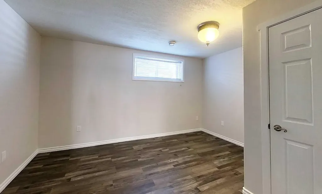 1622 41a Street Edson AB T7E 0A5