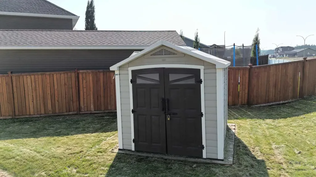 1622 41a Street Edson AB T7E 0A5