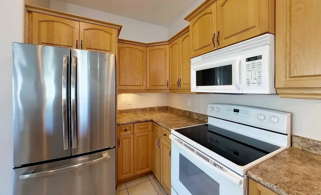 1622 41a Street Edson AB T7E 0A5