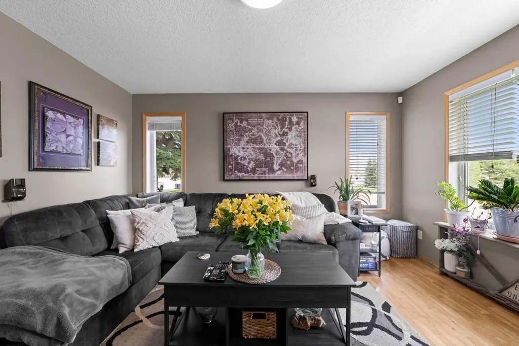 14 3 Avenue Hay Lakes AB T0B 1W0