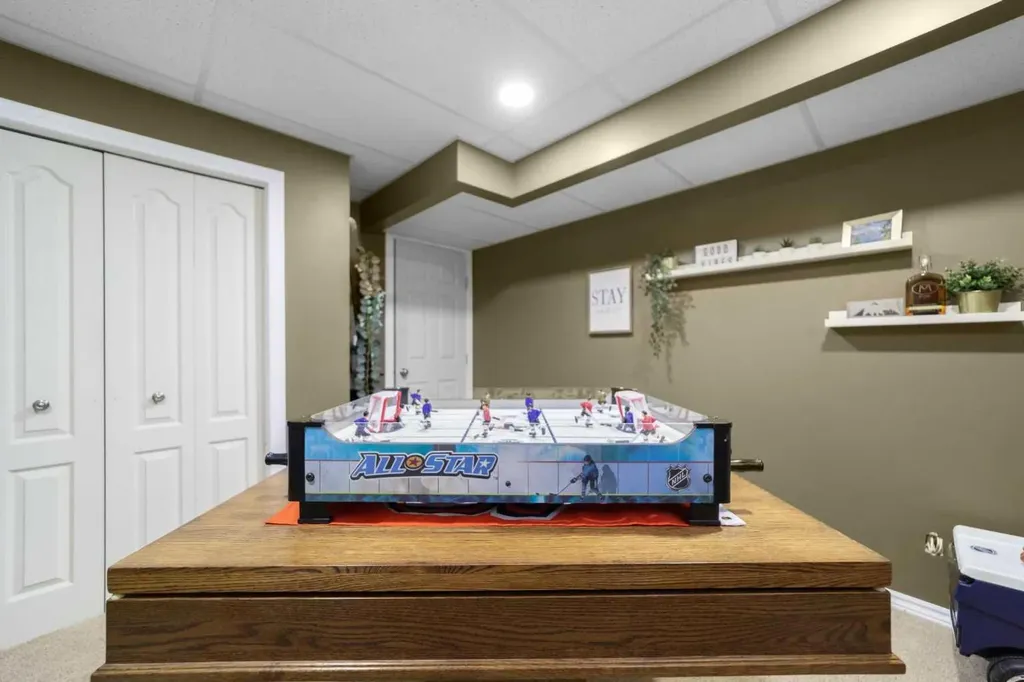 14 3 Avenue Hay Lakes AB T0B 1W0