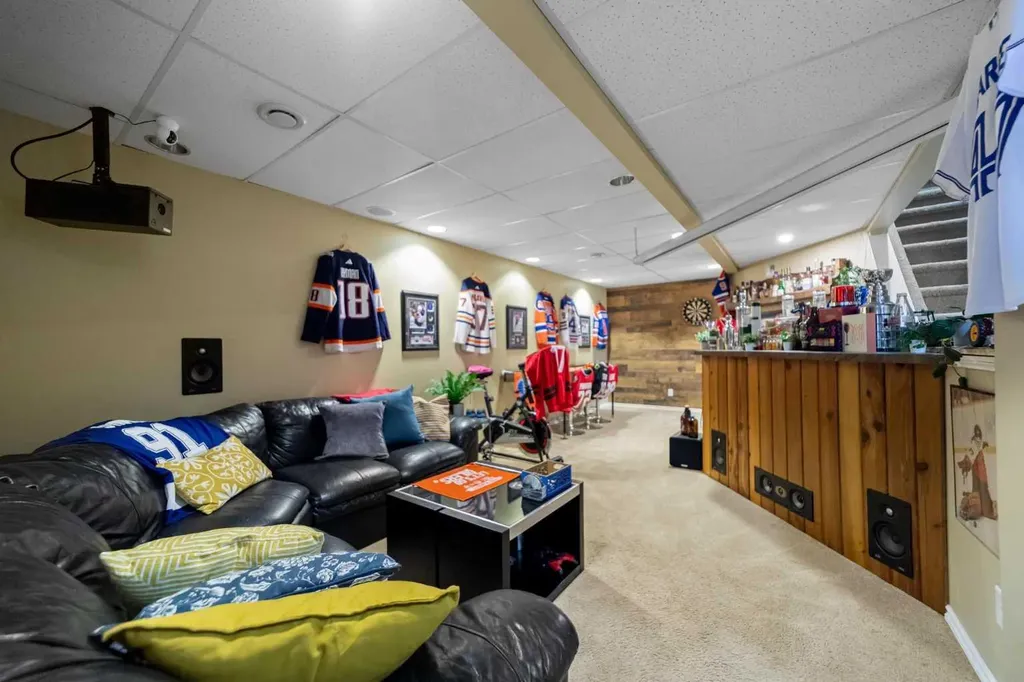 14 3 Avenue Hay Lakes AB T0B 1W0