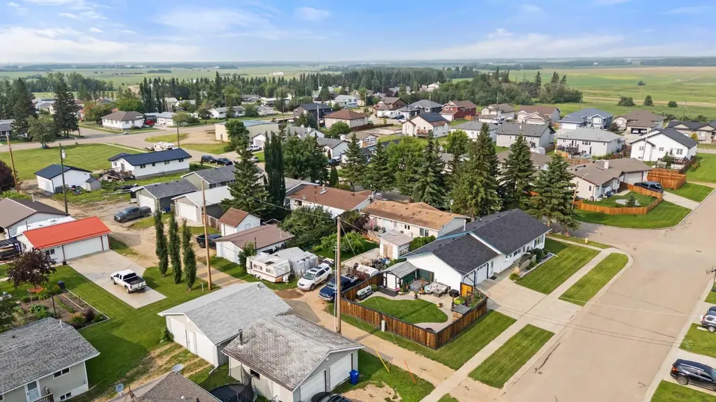 14 3 Avenue Hay Lakes AB T0B 1W0