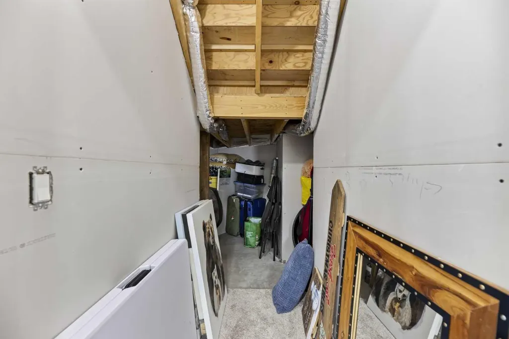 13 Keown Close Olds AB T4H 0E7