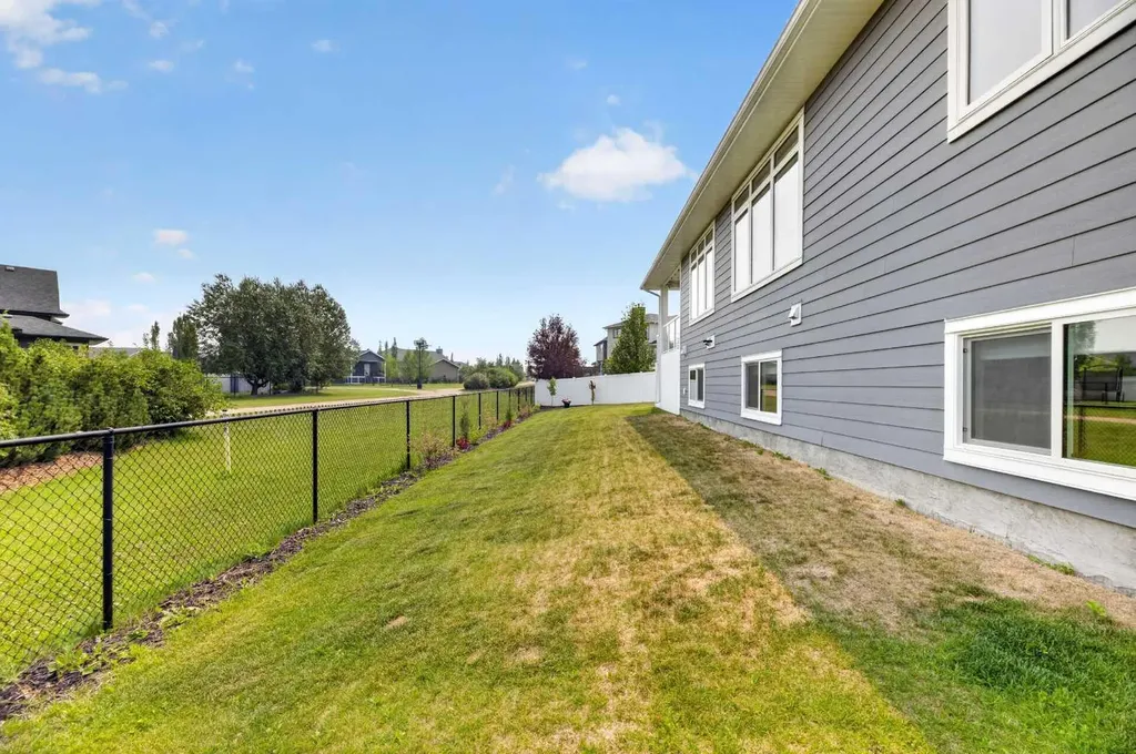 13 Keown Close Olds AB T4H 0E7