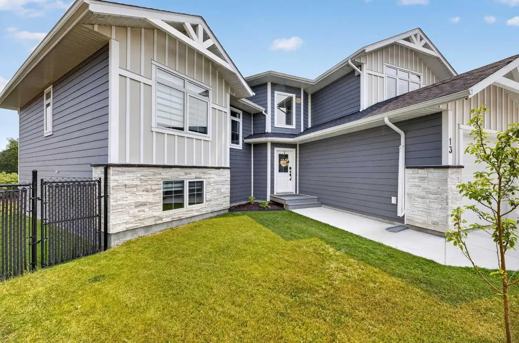 13 Keown Close Olds AB T4H 0E7