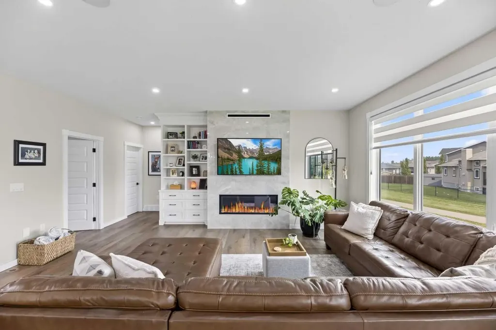 13 Keown Close Olds AB T4H 0E7