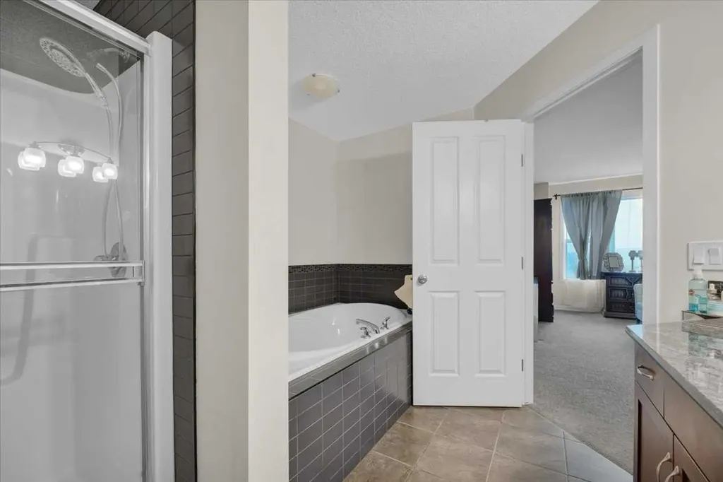 226 Sunset Point Cochrane AB T4C 0L2