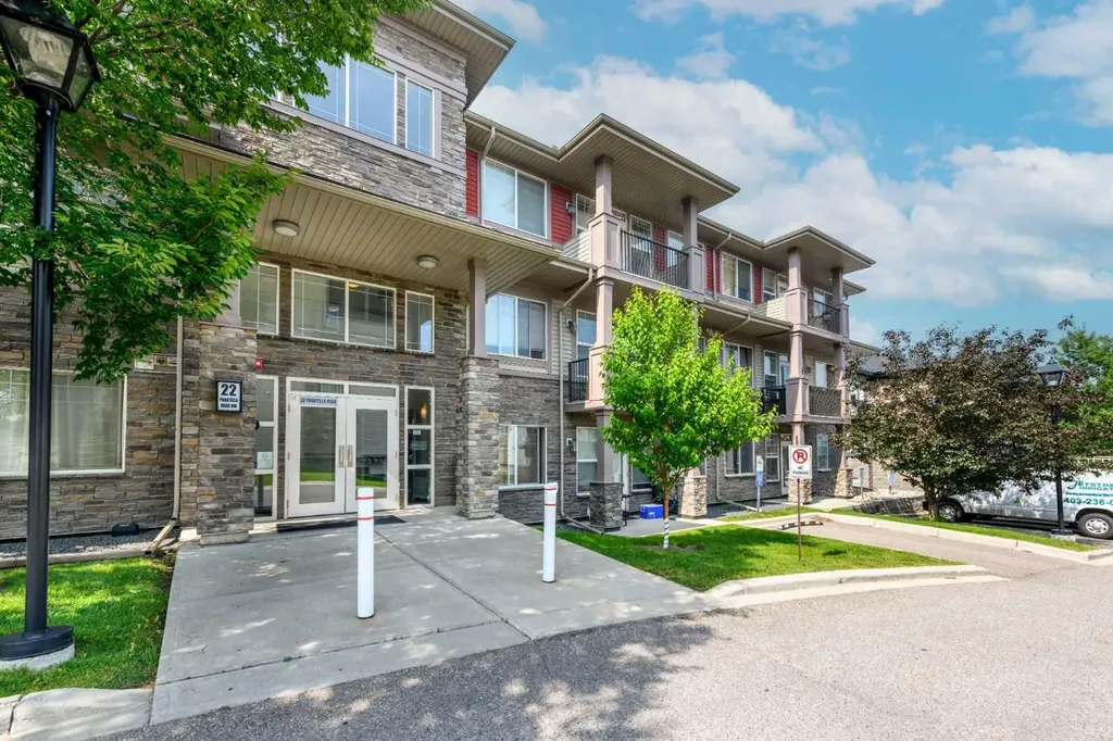 22 Panatella Road NW Calgary AB T3K 0V4