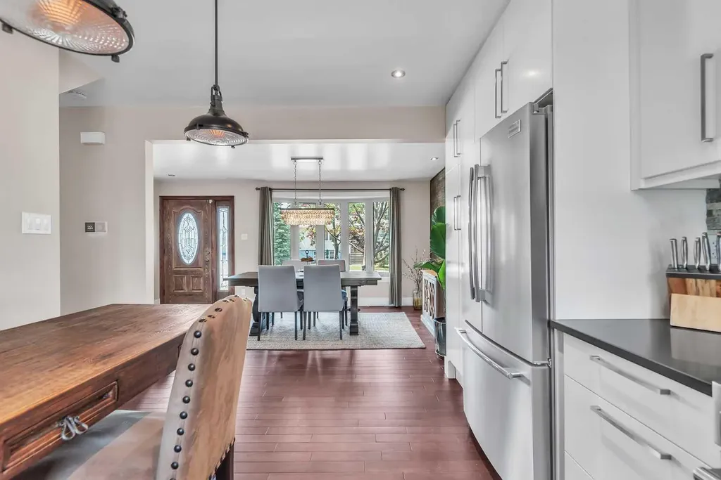 1420 32 Street SW Calgary AB T3C 1N3