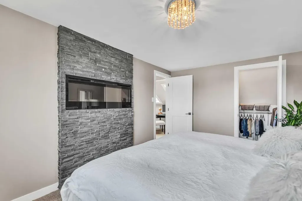 1420 32 Street SW Calgary AB T3C 1N3