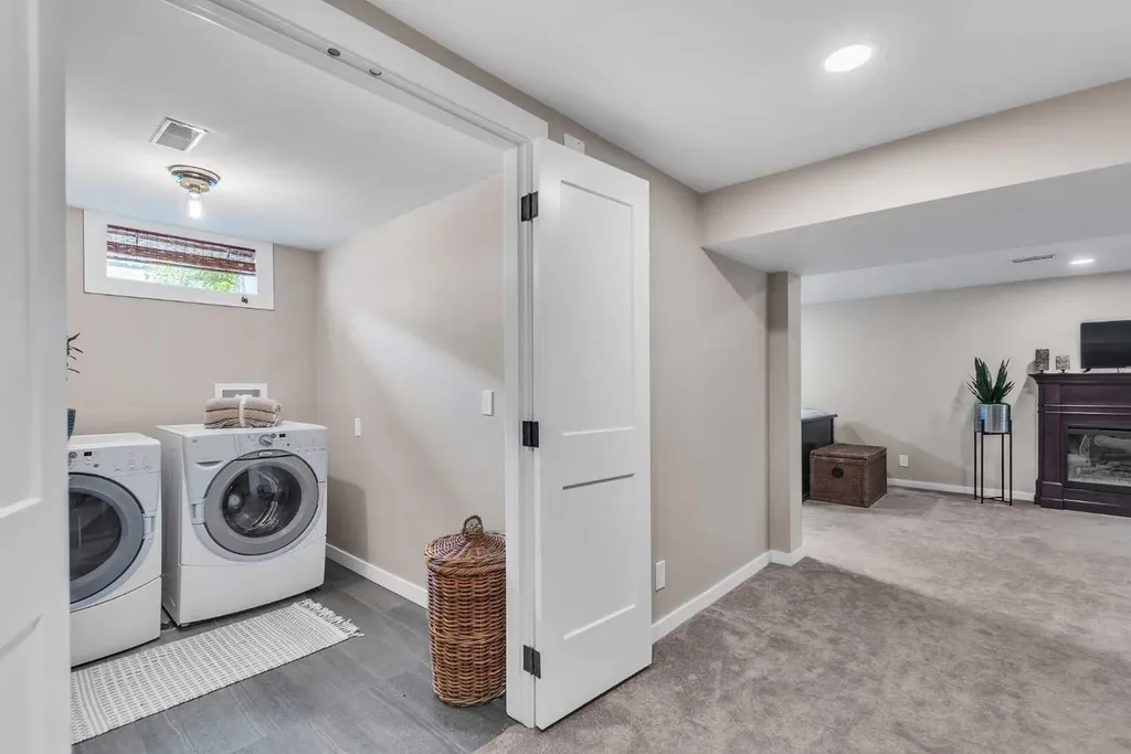 1420 32 Street SW Calgary AB T3C 1N3