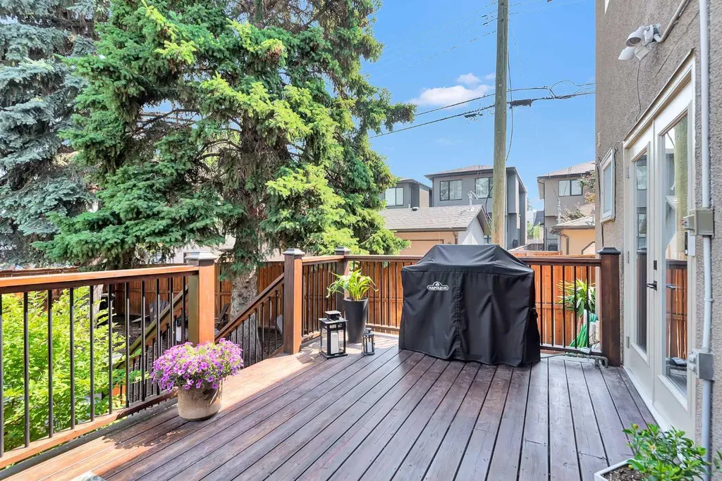 1420 32 Street SW Calgary AB T3C 1N3
