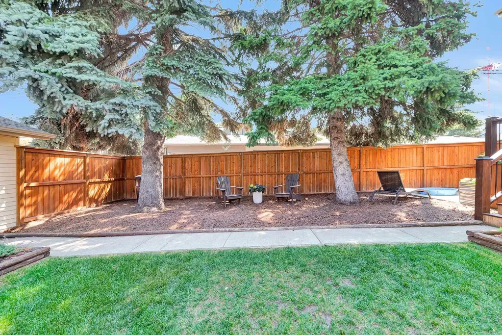 1420 32 Street SW Calgary AB T3C 1N3