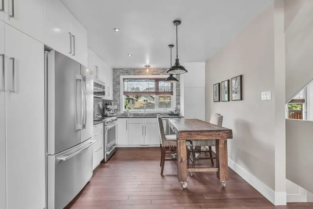 1420 32 Street SW Calgary AB T3C 1N3