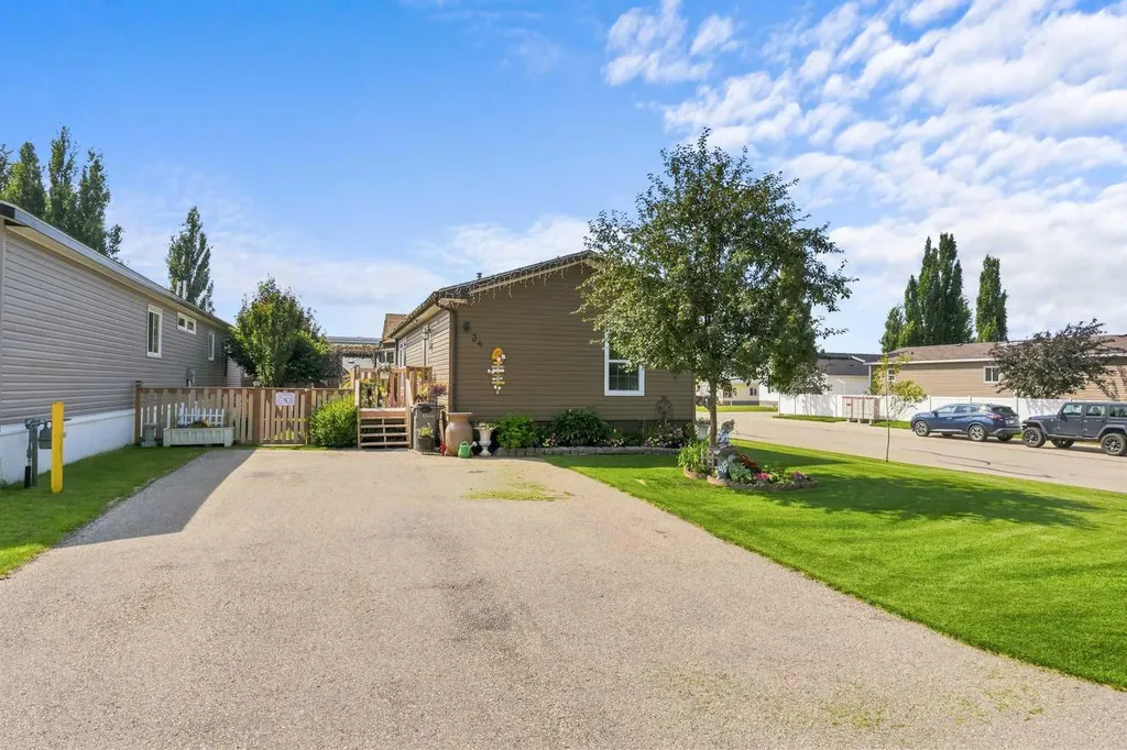34 Gunderson Drive Whitecourt AB T7S0C5