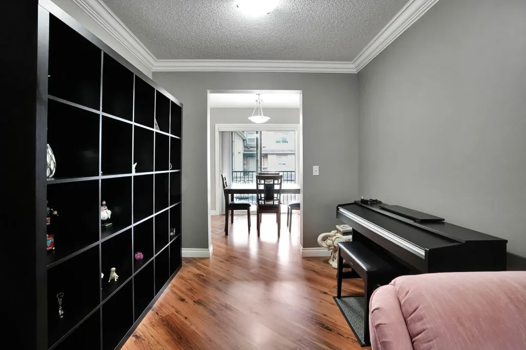 199 Cedarwood Lane SW Calgary AB T2W5X6