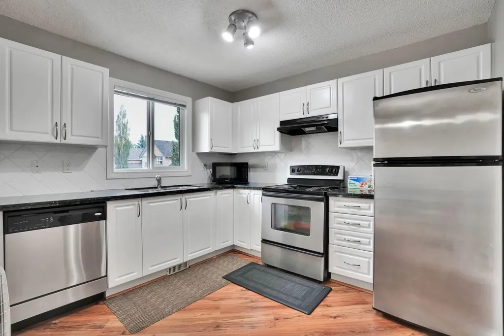 199 Cedarwood Lane SW Calgary AB T2W5X6
