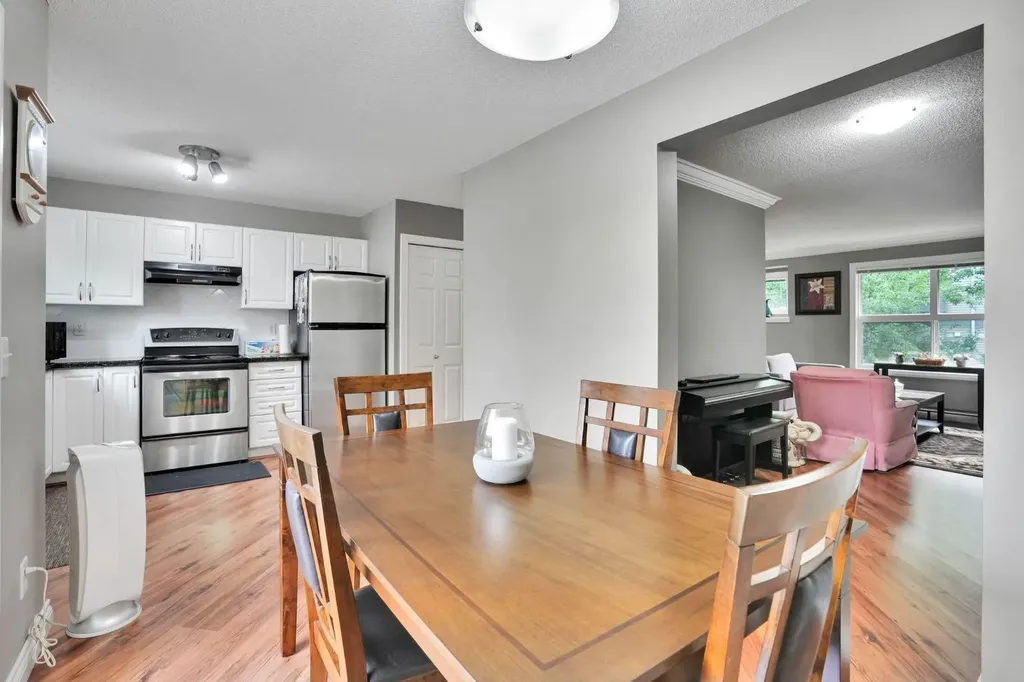 199 Cedarwood Lane SW Calgary AB T2W5X6