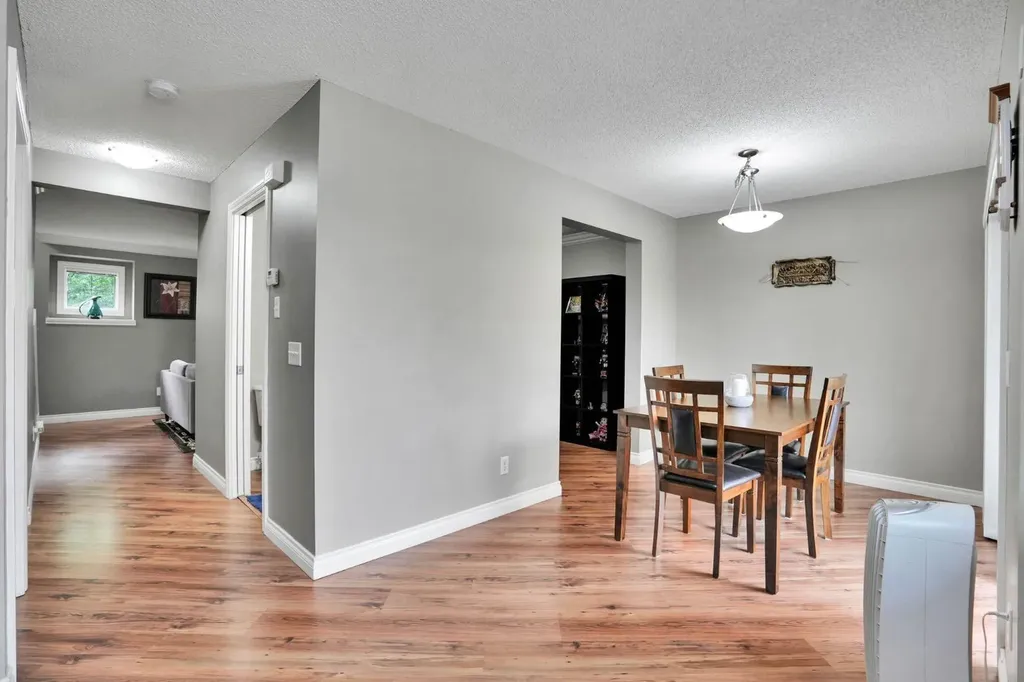 199 Cedarwood Lane SW Calgary AB T2W5X6