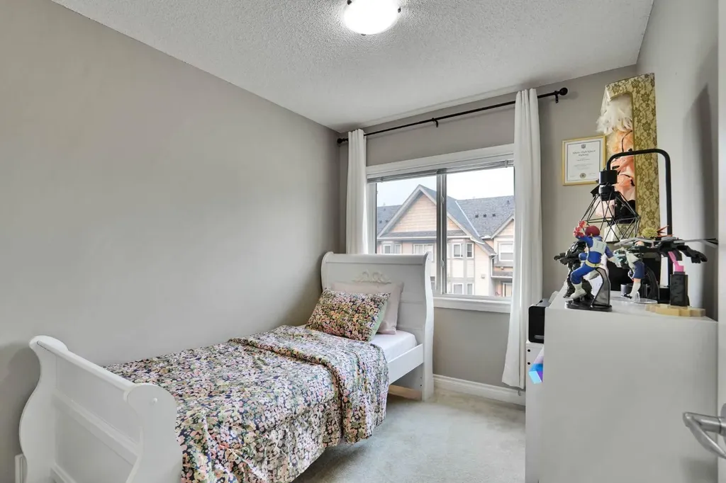 199 Cedarwood Lane SW Calgary AB T2W5X6