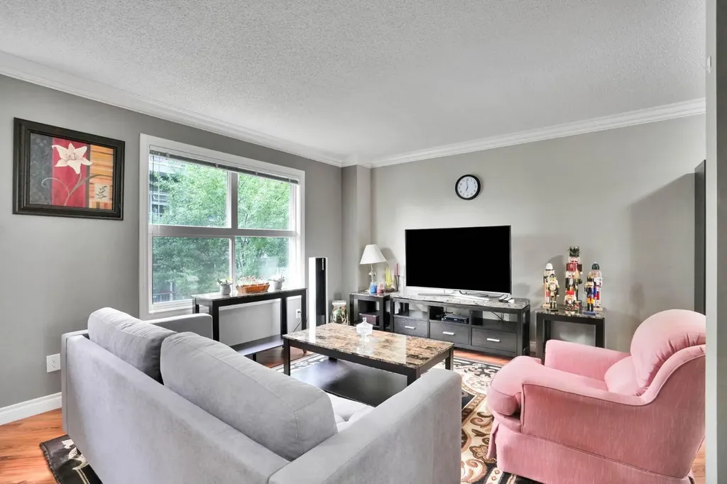 199 Cedarwood Lane SW Calgary AB T2W5X6