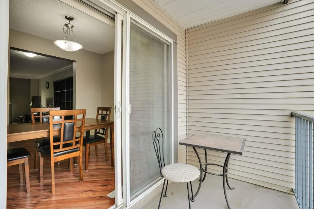 199 Cedarwood Lane SW Calgary AB T2W5X6