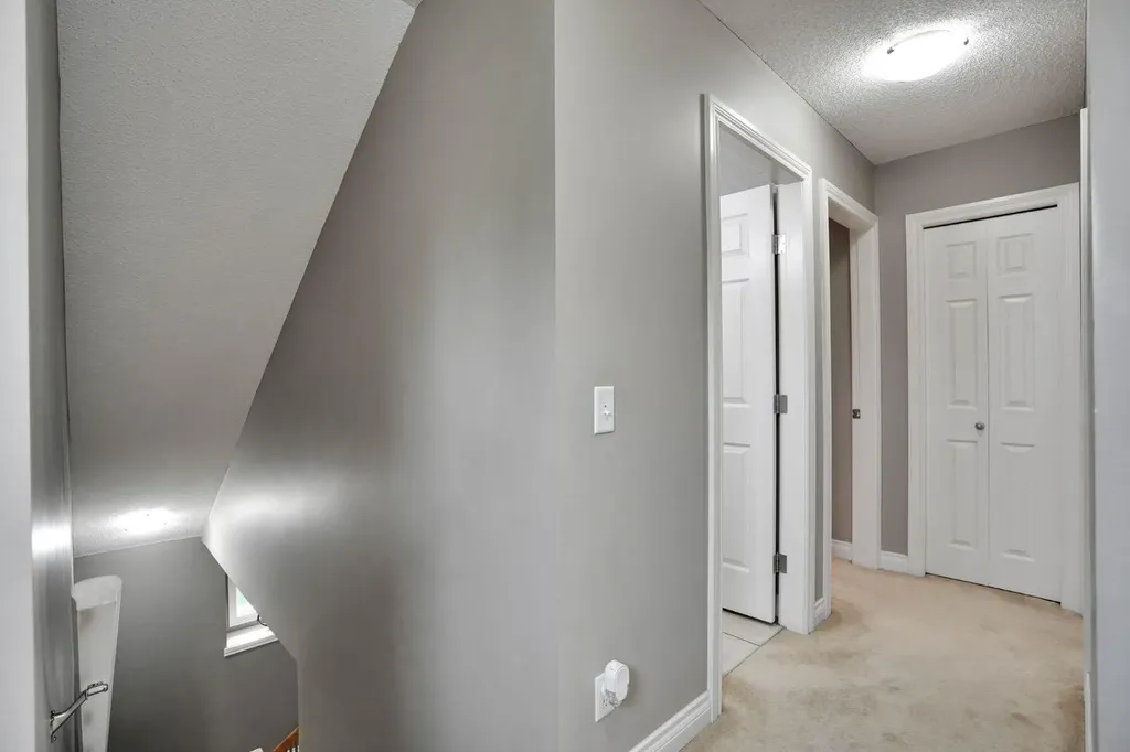 199 Cedarwood Lane SW Calgary AB T2W5X6