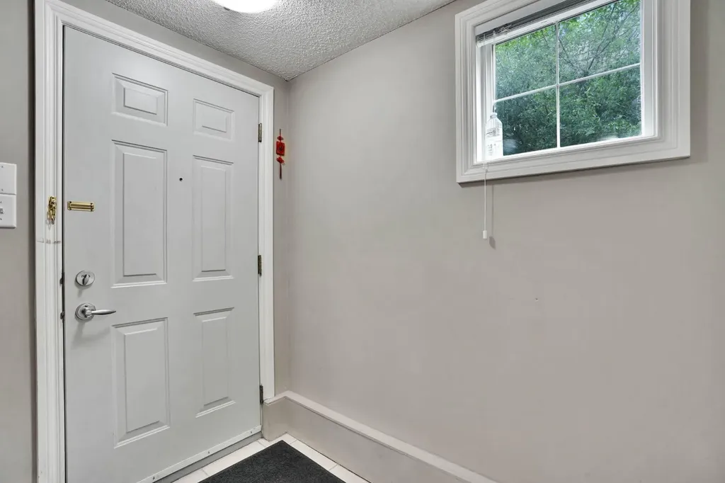 199 Cedarwood Lane SW Calgary AB T2W5X6