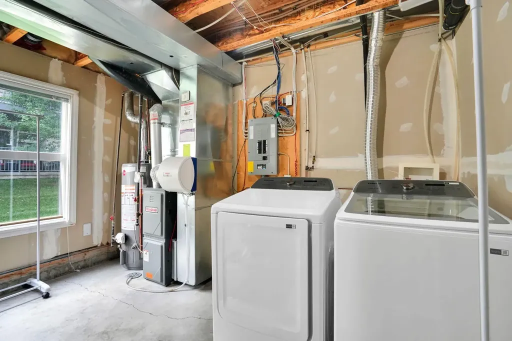 199 Cedarwood Lane SW Calgary AB T2W5X6