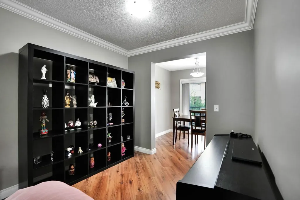 199 Cedarwood Lane SW Calgary AB T2W5X6