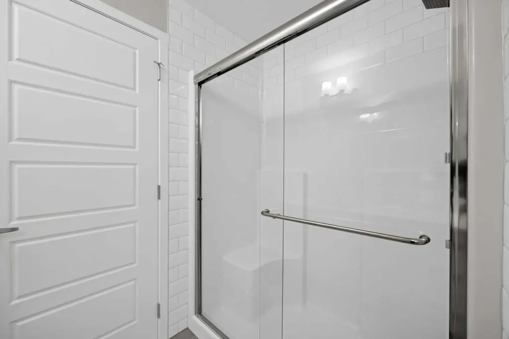 33 Carringham Gate NW Calgary AB T3P 2H6