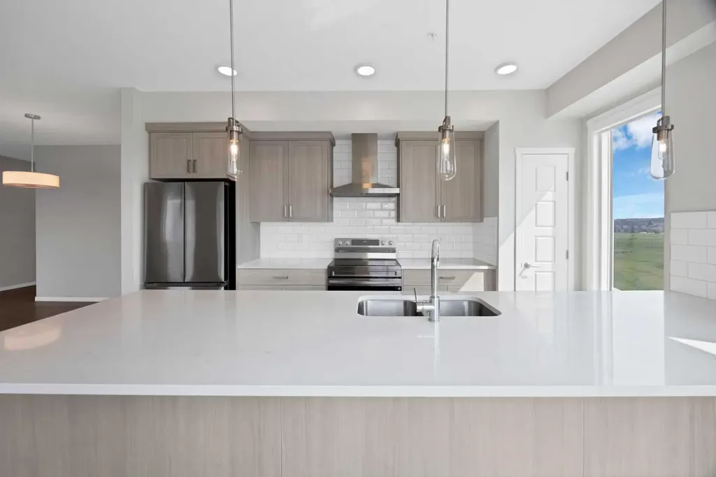 33 Carringham Gate NW Calgary AB T3P 2H6