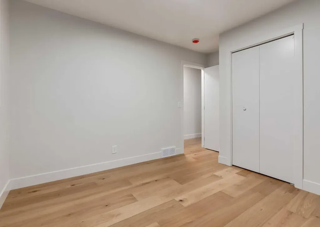 6460 Silver Ridge Way NW Calgary AB T3B3X7