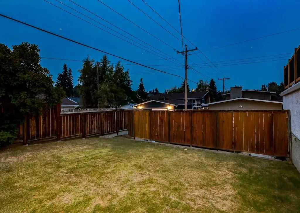 6460 Silver Ridge Way NW Calgary AB T3B3X7