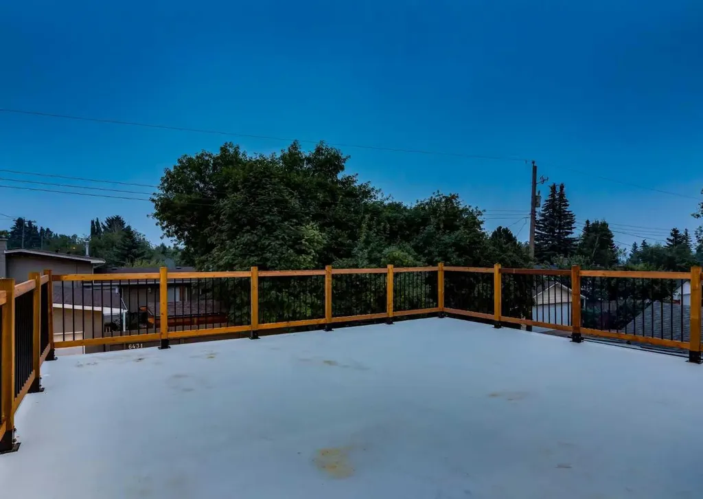 6460 Silver Ridge Way NW Calgary AB T3B3X7