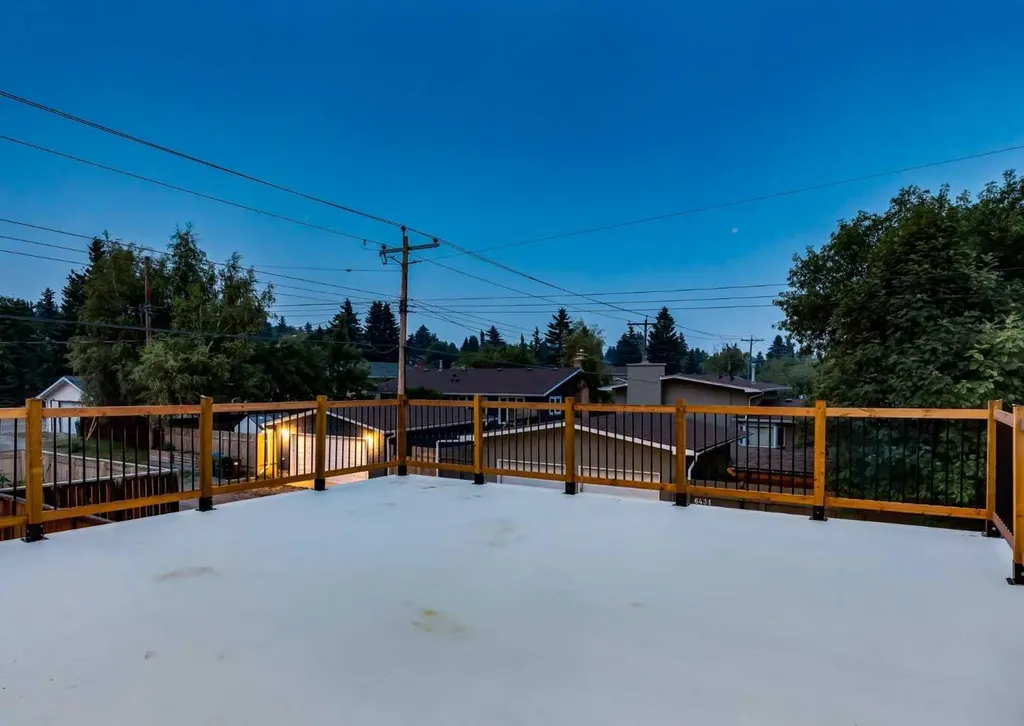 6460 Silver Ridge Way NW Calgary AB T3B3X7