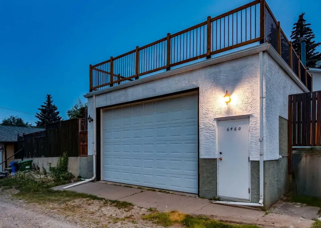 6460 Silver Ridge Way NW Calgary AB T3B3X7
