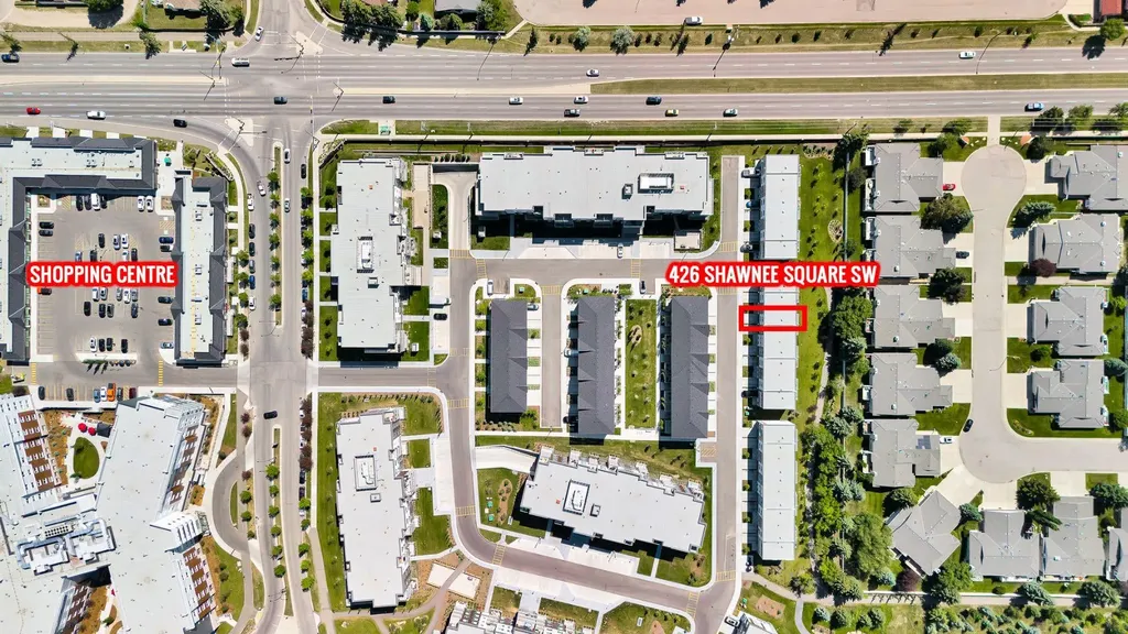 426 Shawnee Square SW Calgary AB T2Y 0W4